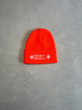 Laden Sie das Bild in den Galerie-Viewer, Chrome Hearts Orange Logo Beanie