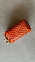 Laden Sie das Bild in den Galerie-Viewer, Goyard Toilet Bag 25 Orange