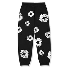 Load image into Gallery viewer, Denim Tears Cotton Wreath Sweatpants Black